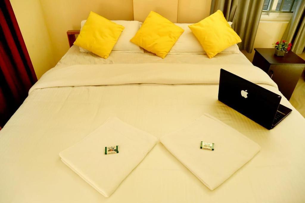 Bed and Breakfast Loyal Residency Sultan Bathery Exteriér fotografie